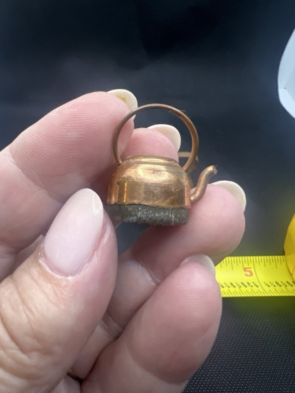 Vintage Copper Mini Kettle 1.5” D and Dollhouse Size Mini Kettle .5” D Teapots - Picture 11 of 12